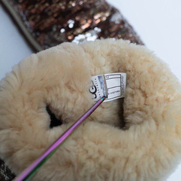 UGG Classic Short Copper/Silver Sparkle Boots Womens 7 Genuine Sheepskin Lining - Picture 14 of 14